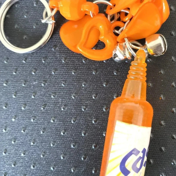 Cute Mini Simulation Resin Beer Orange Bottle Keychain Novelty Women's Bag Charm - Picture 2 of 4